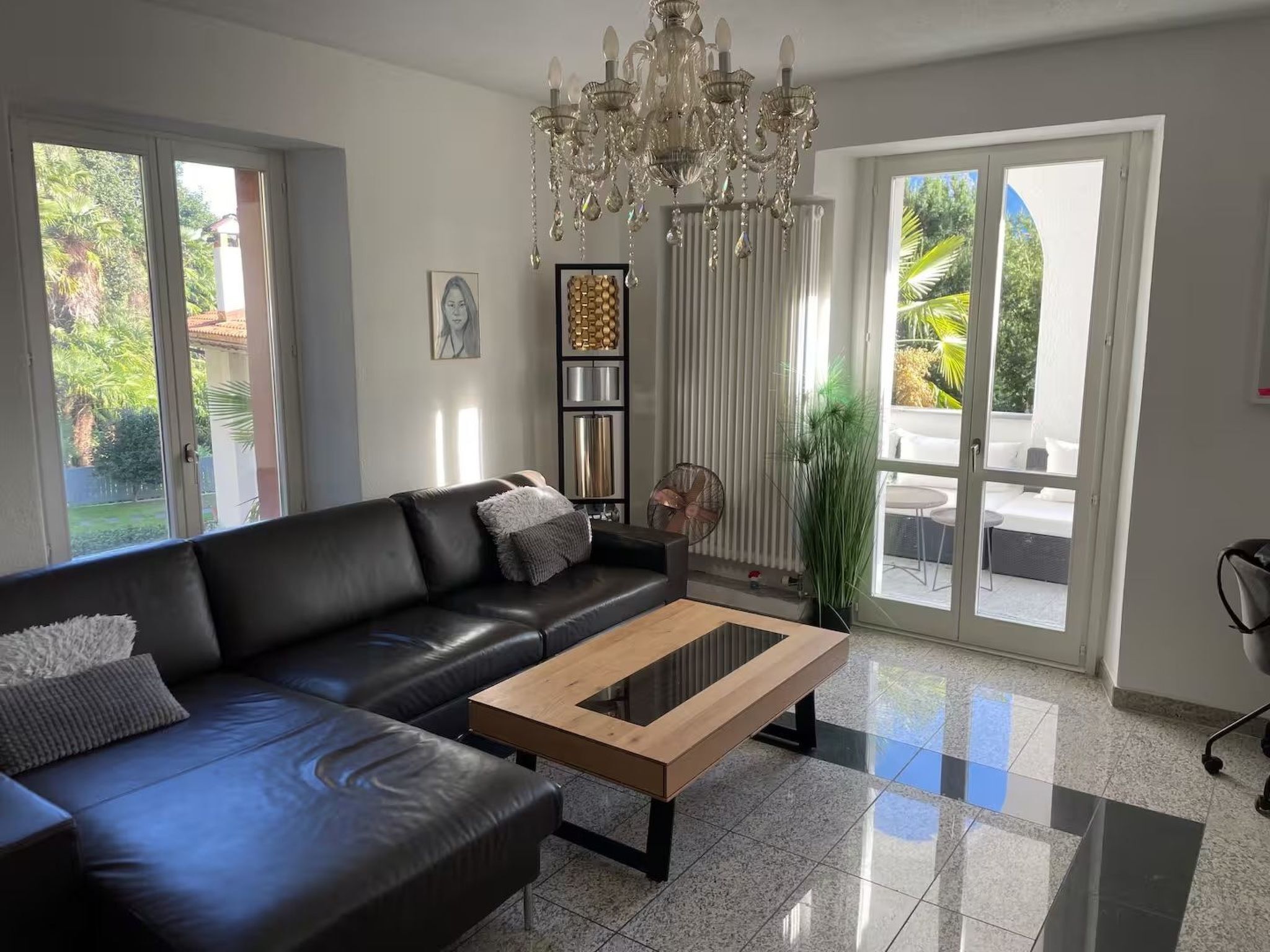 Télévision, cheminée