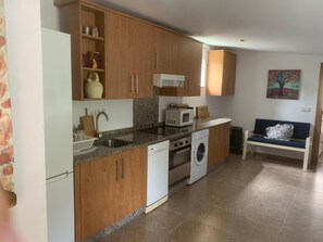 Fridge, microwave, oven, dishwasher - Casa Romeo für 4 Personen by Interhome (Brión)