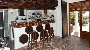 Bar (in der Unterkunft)