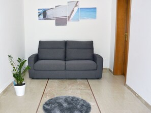 TV - mit Wasserblick by Interhome (Custonaci)