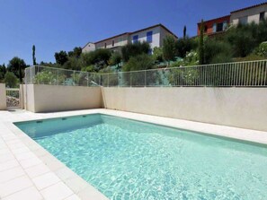 Unclassified image, 2 of 39, button - mit Garten, Grill und Terrasse by Interhome (Les Issambres)