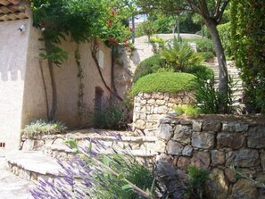Property grounds - Villa Bellevue by Interhome (Les Issambres)