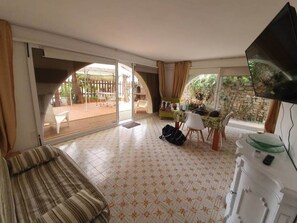 TV - 'Genna Sud by Interhome (San Vito lo Capo)