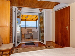 Internet - Familienferienwohnung mit Meerblick by Interhome (Crikvenica)