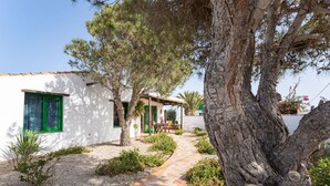 Exterior - Finca "Casa Azul" mit Garten, Grill und Terrasse by Interhome (Chuchurumbache)