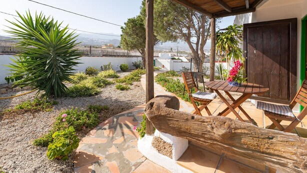 Outdoor dining - Finca "Casa Azul" mit Garten, Grill und Terrasse by Interhome (Chuchurumbache)