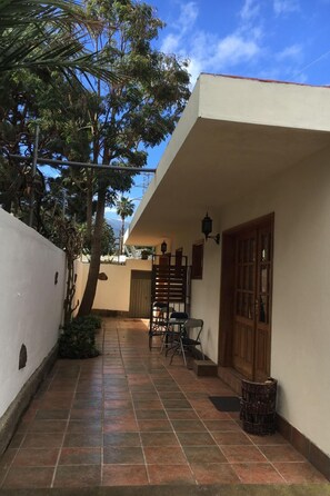Terrace/patio - Wohnung mit Panoramaterrasse, Grill und Pool by Interhome (Tamaide)