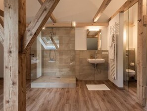 Towels - Luxuschalet - altes Bauernhaus mit private Spa by Interhome (Regen)