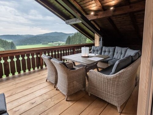 Luxuschalet - altes Bauernhaus mit private Spa by Interhome