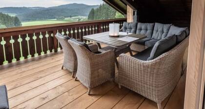 Luxuschalet - altes Bauernhaus mit private Spa by Interhome