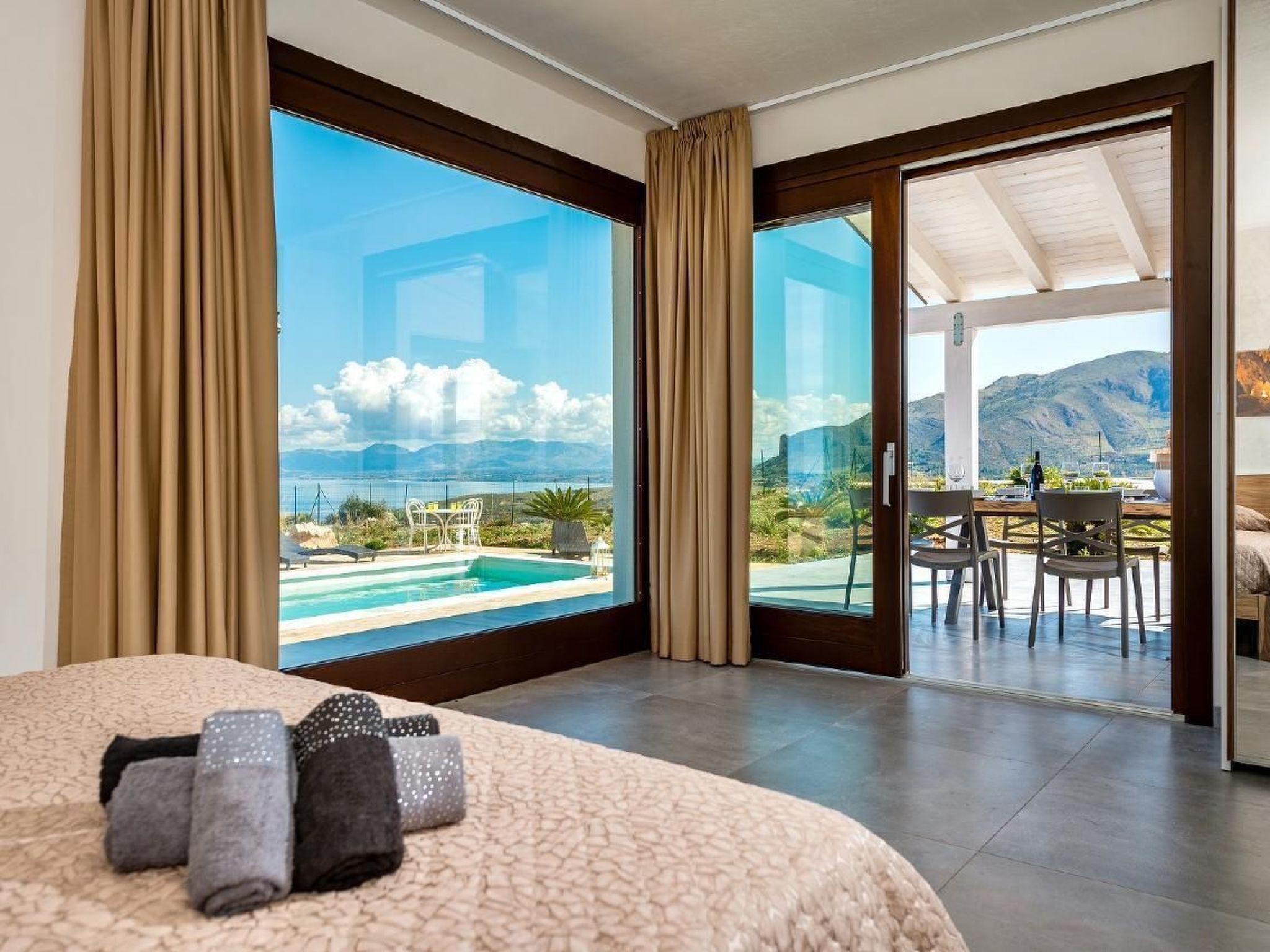 4 bedrooms, internet