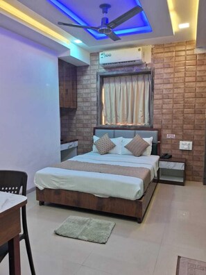 Deluxe Room | Free WiFi - Hotel P A Residency (Mumbai)
