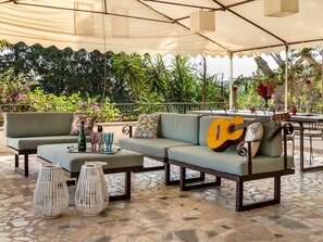 Outdoor dining - Villa Tommaso Maruggi Jacuzzi und privater Pool by Interhome (Alcamo)