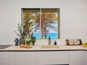 Fridge, microwave, oven, dishwasher - Villa Marinjo by Interhome (Alcamo)