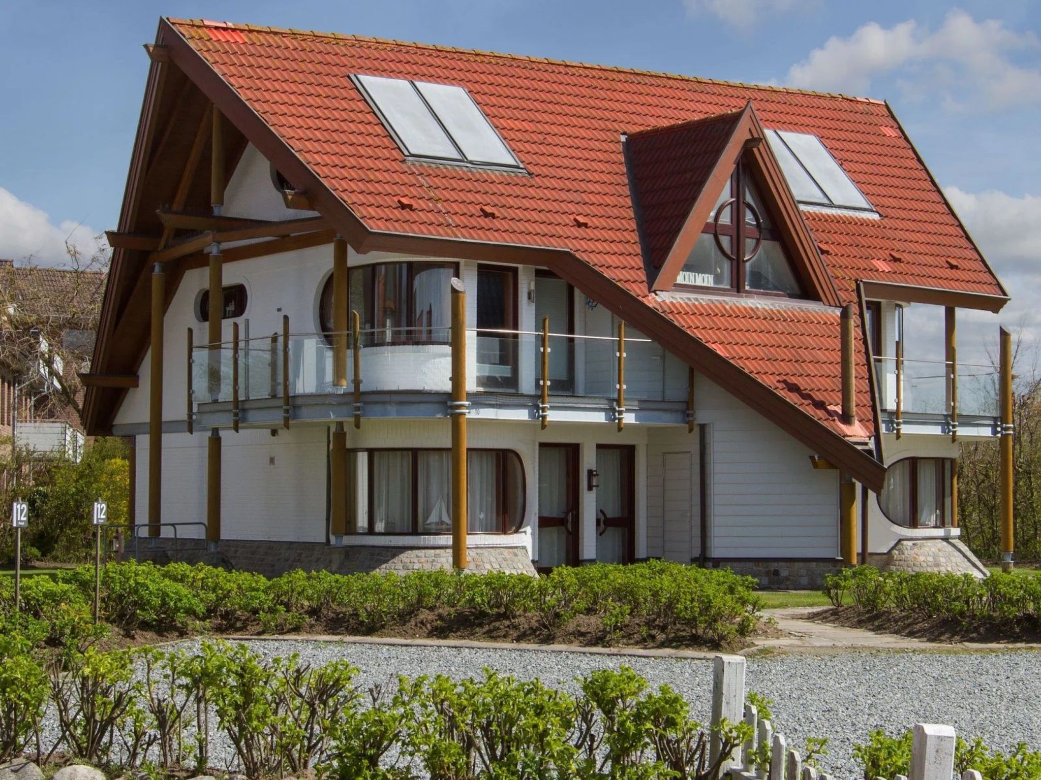 المنشأة من الخارج