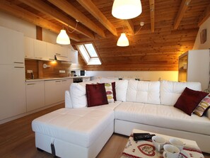 Living area - Pistenblick by Interhome (Bad Kleinkirchheim)
