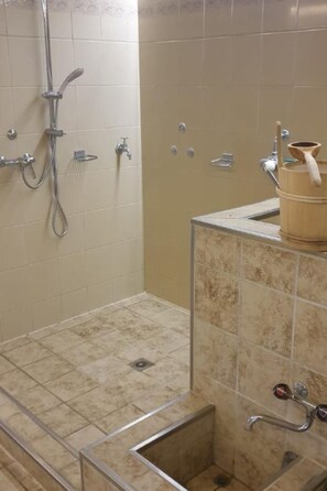 Towels - Fewo mit eigener Sauna by Interhome (Brissago)