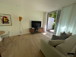 Fernseher