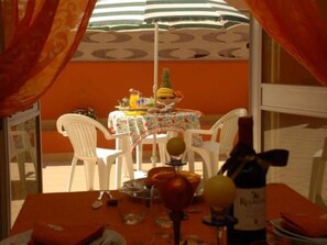 Dining - Wohnung in Balestrate mit kostenlosem Parkplatz by Interhome (Balestrate)