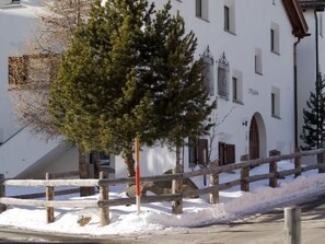Property grounds - Chesa Champagna 18 by Interhome (Celerina)