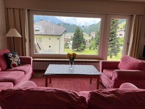 TV - Carina 7 by Interhome (Celerina)
