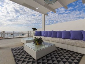 Terrace/patio - Villa Leucosia Marina Strand Resort by Interhome (Balestrate)