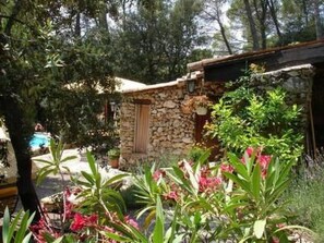 Property grounds - "La petite maison" (Das kleine Haus) by Interhome (Sillans-la-Cascade)