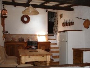 Interior - "La petite maison" (Das kleine Haus) by Interhome (Sillans-la-Cascade)