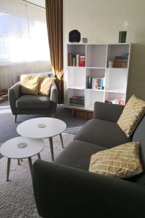 TV - Locarno-Lido by Interhome (Locarno)