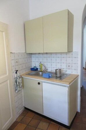Fridge, cookware/dishes/utensils - Casa Speranza PT by Interhome (Locarno)