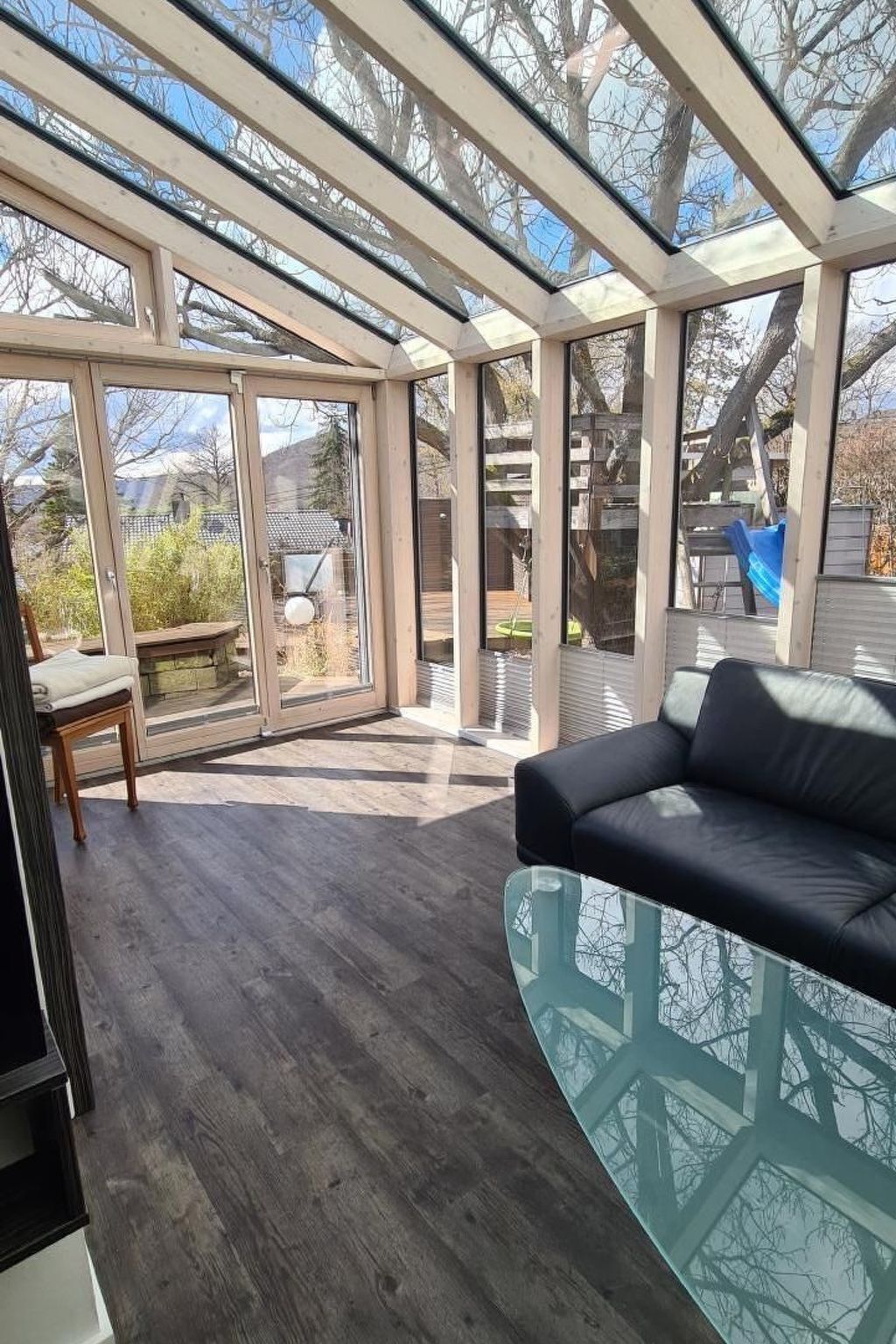 Televisio, takka, DVD-soitin