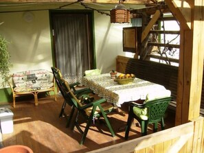 Outdoor dining - für sechs Personen mit einem Balkon by Interhome (Bohinsjka Bela)