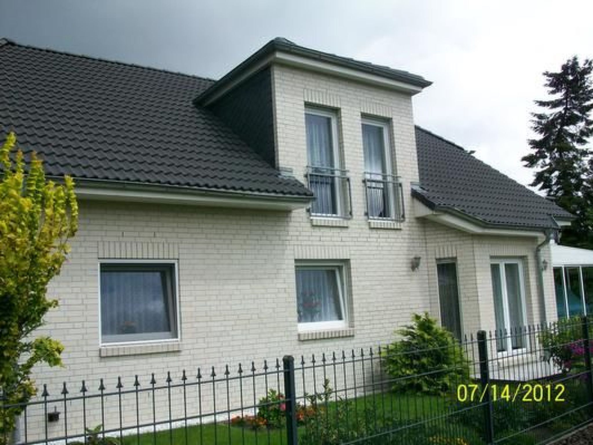 المنشأة من الخارج