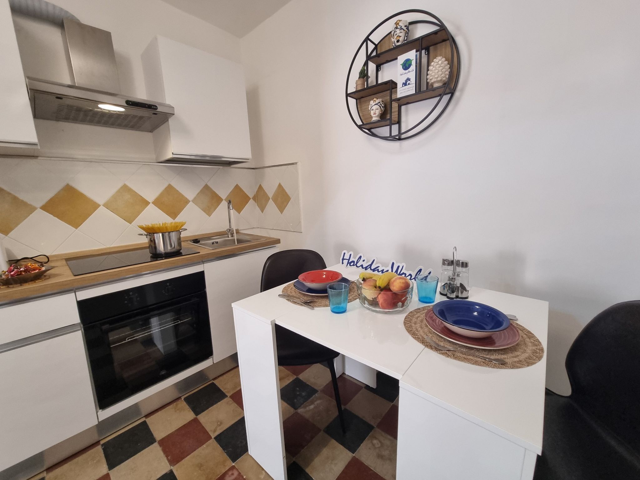 Frigorifero, forno, pentole/stoviglie/utensili