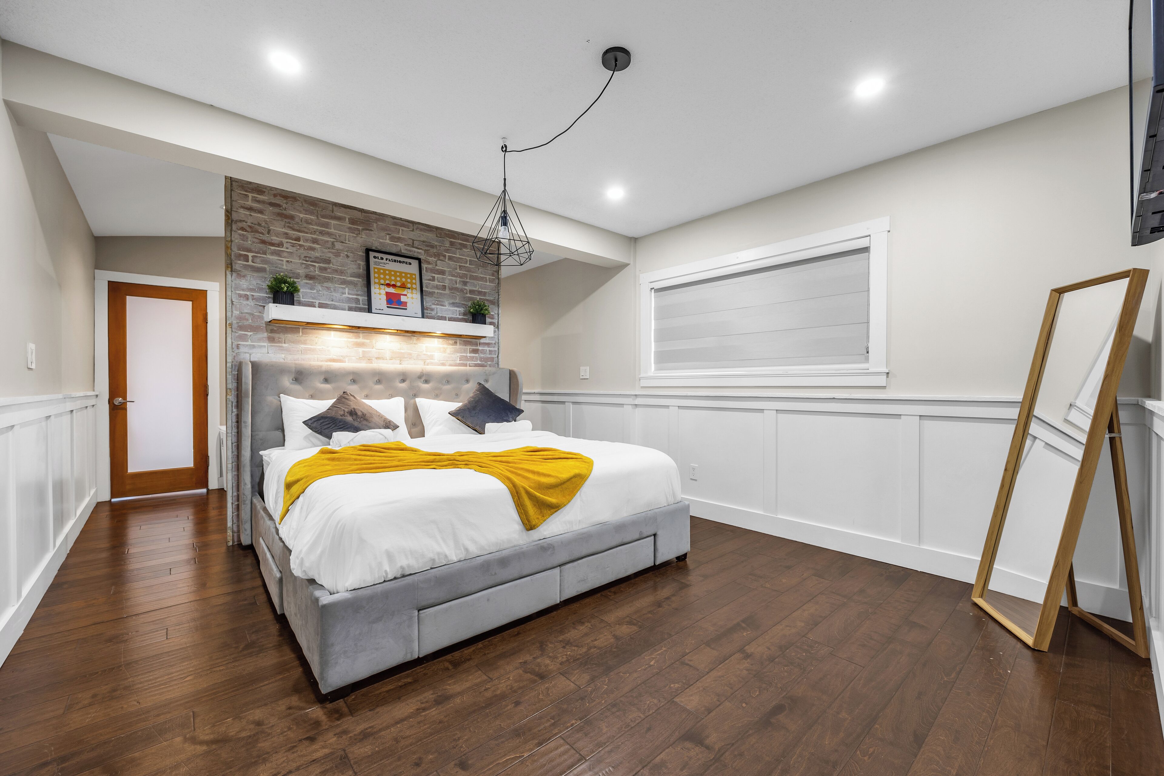 Internet, bed sheets