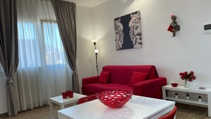 Unclassified image, 2 of 24, button - Balsamotto Palermo Zentral by Interhome (Palermo)