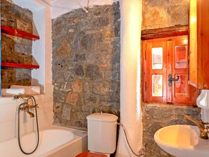 Towels - Penelope in Mavrikiano by Interhome (Plaka)