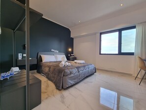 Internet - MaXelA Penthouse Grey by Interhome (Palermo)
