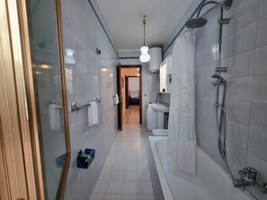 Bathroom - für 4 Personen ca. 61 m² in Isola delle Femmine, Sizilien (Nordküste von S by Interhome (Isola delle Femmine)