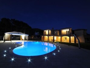 Pool - 'Ost' mit Balkon by Interhome (Castiadas)