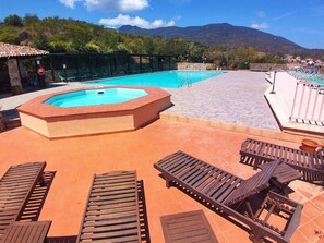 Pool - Drei-Zimmer-Wohnung für max. 3 Erwachsene und 2 Kinder bis zu 12 Jahren by Interhome (Cavoli)