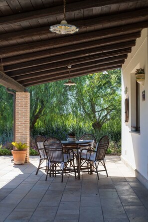 Outdoor dining - 'Majesi by Interhome (Casarano)