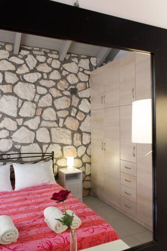 Villa mit zwei Schlafzimmern für 6 Personen. Parken, WiFi by Interhome