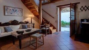 TV - in Douliana mit Großem Balkon by Interhome (Almyrida)