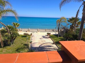 Property grounds - Un Soffio Dal Mare von Holiday World by Interhome (Mirto Crosia)