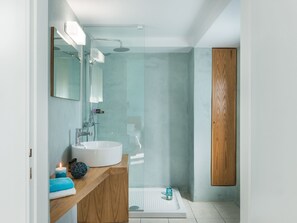 Towels - "Thea Thalassa" mit eigenem Pool by Interhome (Agia Marina)