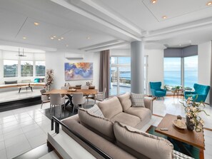TV, fireplace, DVD player - Monte Smith Luxus-Villa by Interhome (Ialyssos)