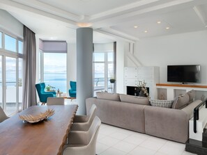 TV, fireplace, DVD player - Monte Smith Luxus-Villa by Interhome (Ialyssos)