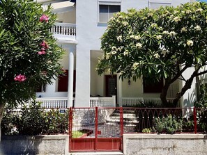 Exterior - für 3 Personen ca. 58 m² in Rhodos-Stadt, Ägäis (Rhodos) by Interhome (Faliraki)