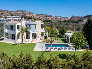 Exterior - Villa Rapha Maris mit Pool für 10 Personen by Interhome (Kolympia)